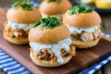 Slow Cooker Pulled Chicken with White Alabama BBQ Sauce 1